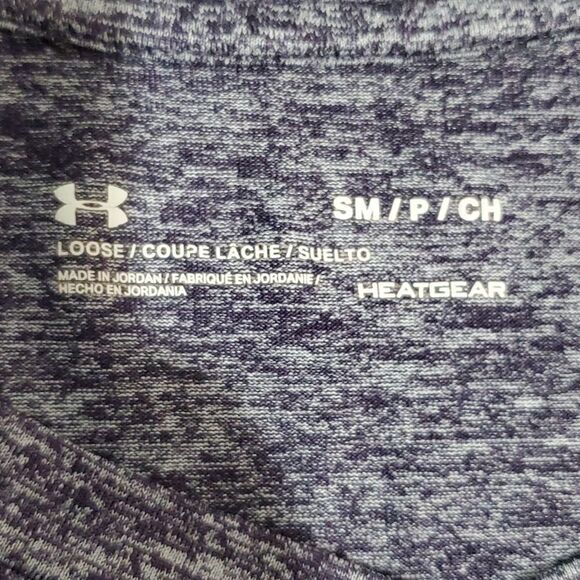 UNDER Armour small purple loose fit heatgear athletic short sleeve shirt - Picture 6 of 6